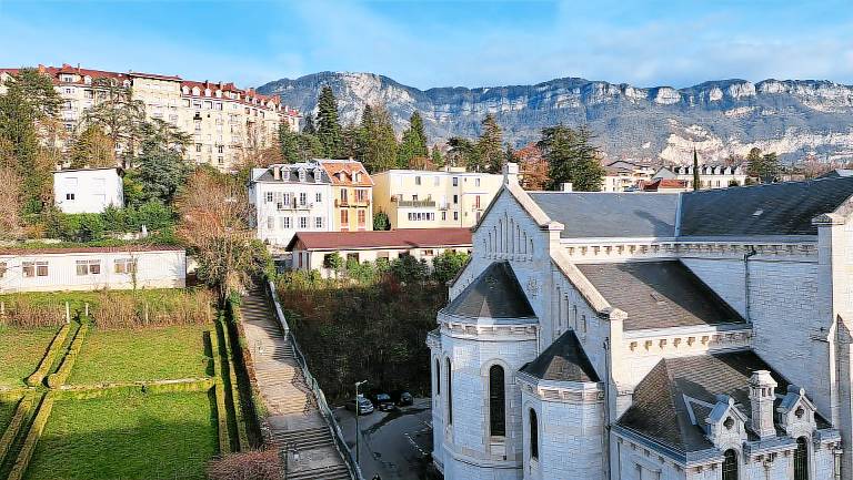 Appartement Brison-Saint-Innocent