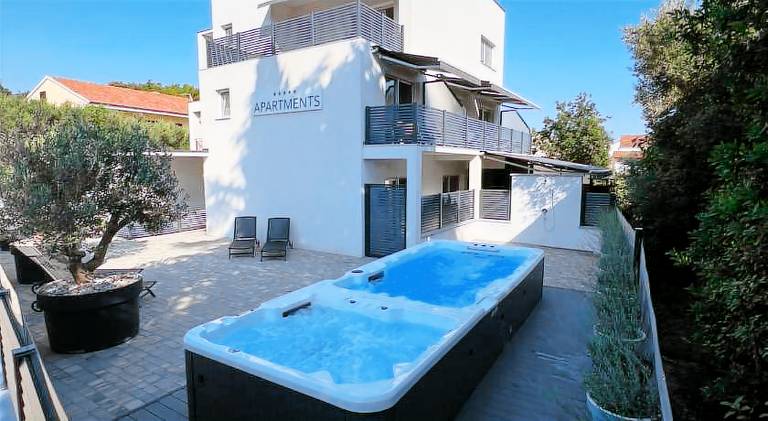 Apartmani Kumenat in Biograd na Moru