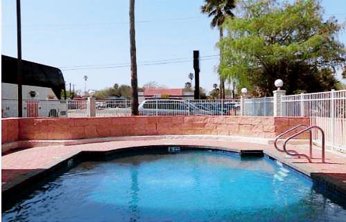 Edinburg Executive Inn — photo 5