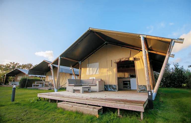 Vacation home with terrace — photo 2