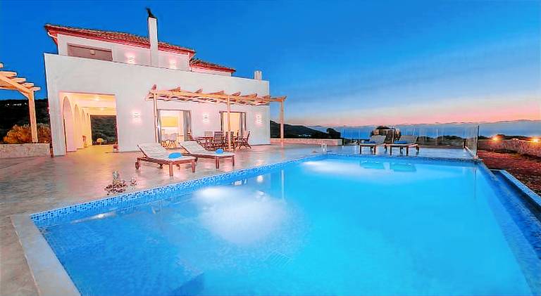Villa with terrace, private pool & hot tub in Zakynthos