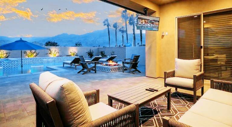 House with barbecue, patio & private pool — photo 2