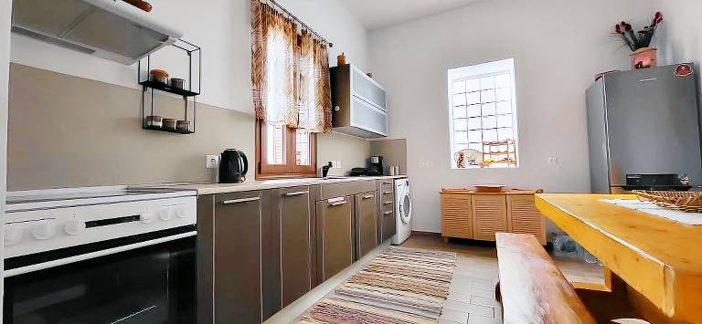 Fully equipped house with BBQ, garden & patio | Perfect for remote work | Pet-friendly — photo 4