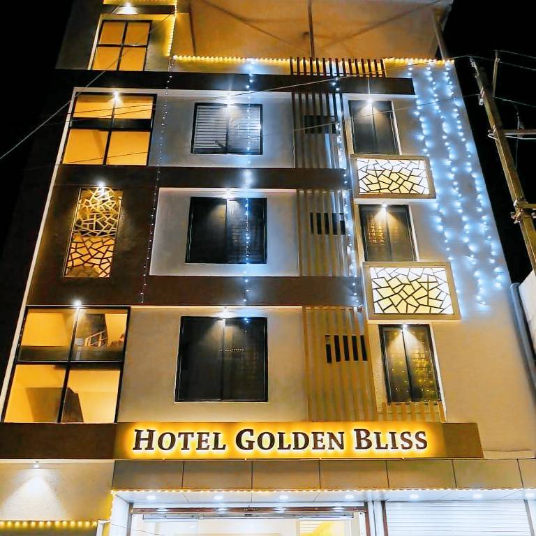 Hotel Golden Bliss