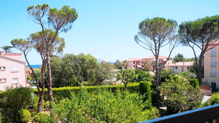 Holiday apartment with garden | Beach view — photo 3
