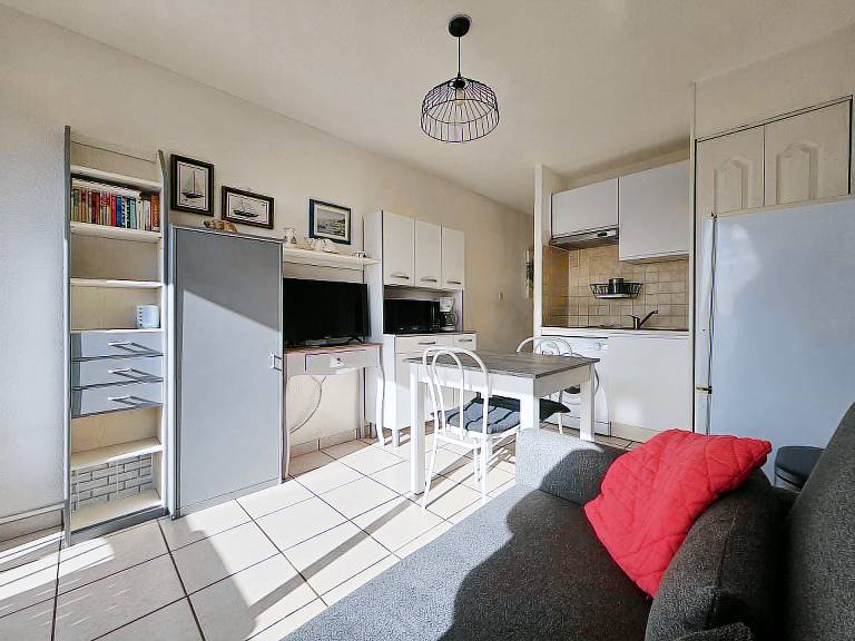 T1 Apartment with Air Conditioning in Balaruc-les-Bains — photo 4
