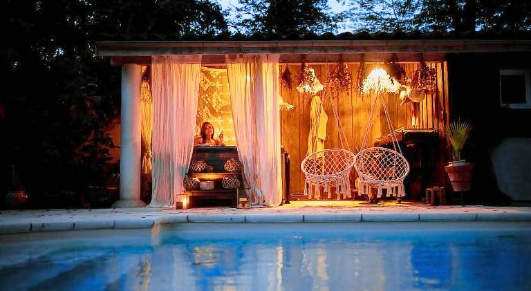 Chambre d'hote de charme piscine et jacuzzi privatisable, manoir, 1h Lyon in Roanne