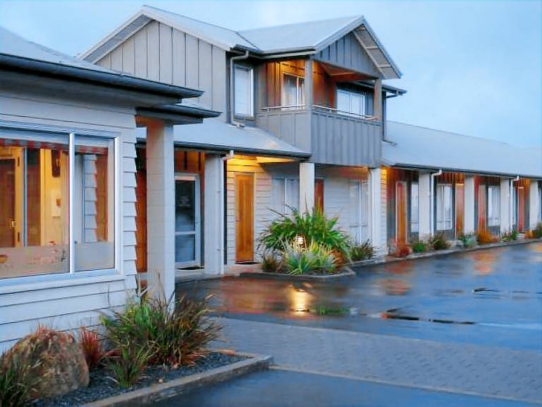 Arena Lodge