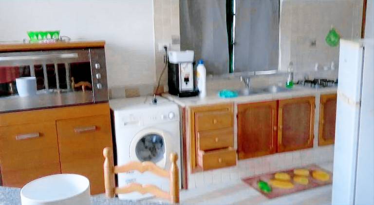 Holiday apartment with patio, garden & grill — photo 4