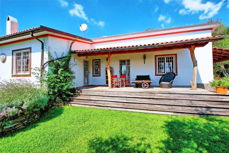 Villa with private pool, garden & barbeque — photo 2