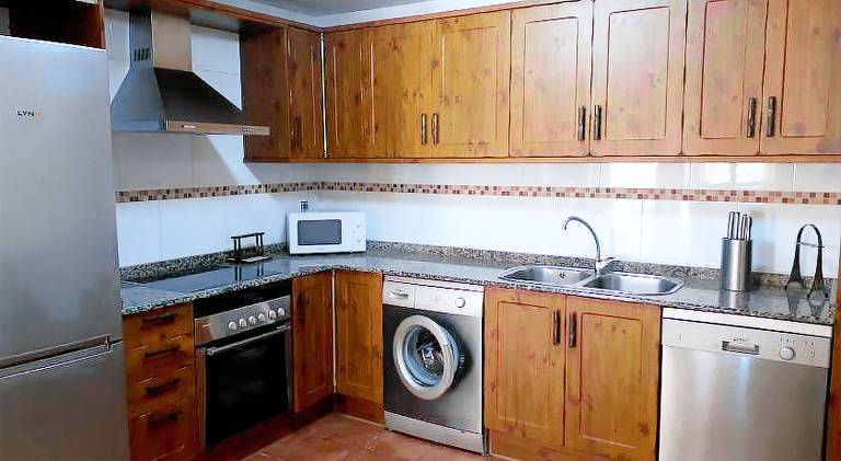 Rental apartment with 2 rooms for 4 persons — photo 3