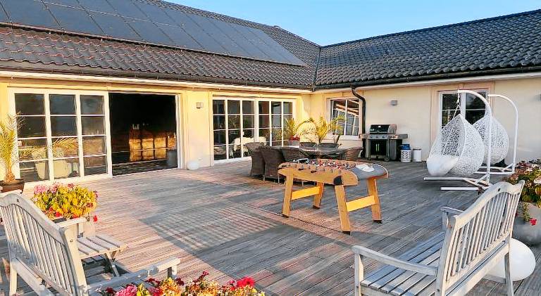 Rental apartment with pool & hot tub | Pets allowed — photo 2