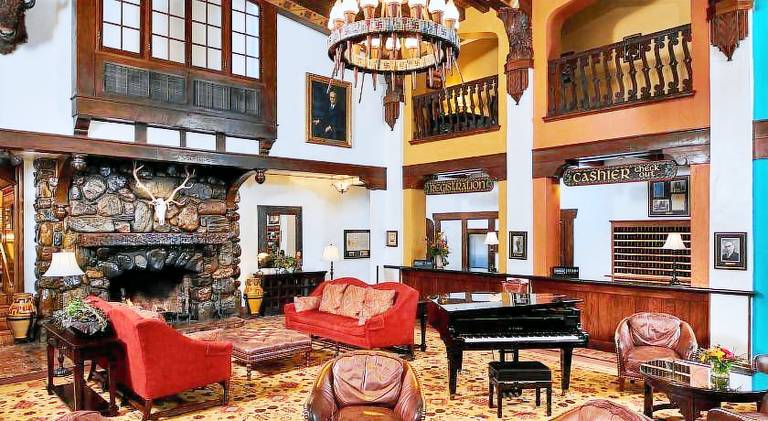 Hotel Alex Johnson Rapid City, Curio Collection by Hilton — photo 4