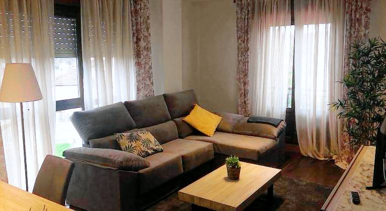 Rental apartment with private pool — photo 2