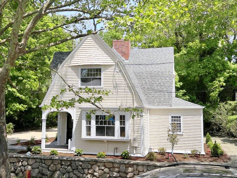 House Woods Hole