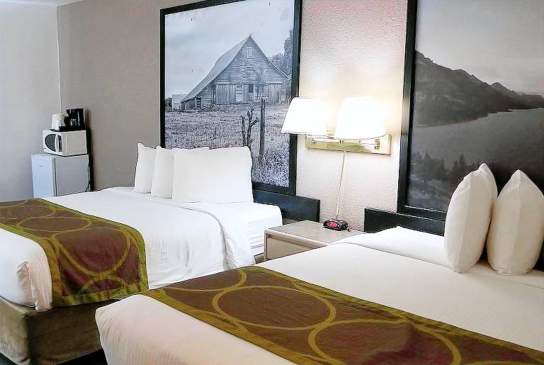 Motel  Pincher Creek