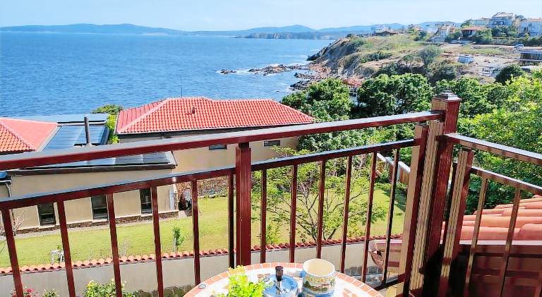 Rental apartment with pool in Sozopol