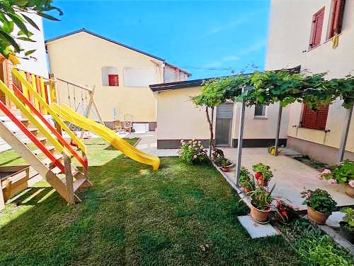 Apartma Dekani