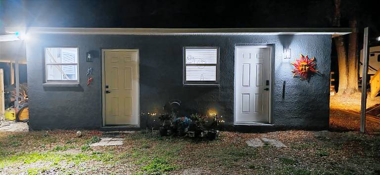House  Brooksville