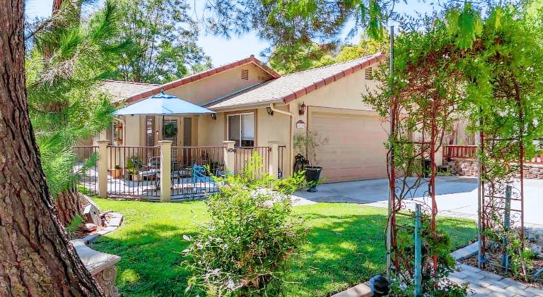 Pleasant house | Dogs allowed in Paso Robles, CA
