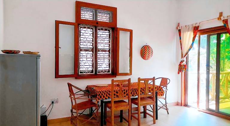 Rental apartment with hot tub, terrace & yard | Suitable for remote work — photo 2