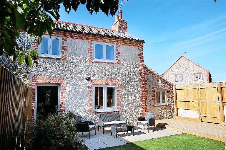 Cottage Bacton