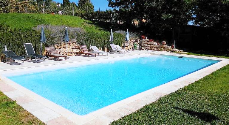 Vacation home with pool in Siena