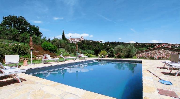 Child-friendly lovely farm with yard, barbecue & private pool | Pets allowed — photo 3