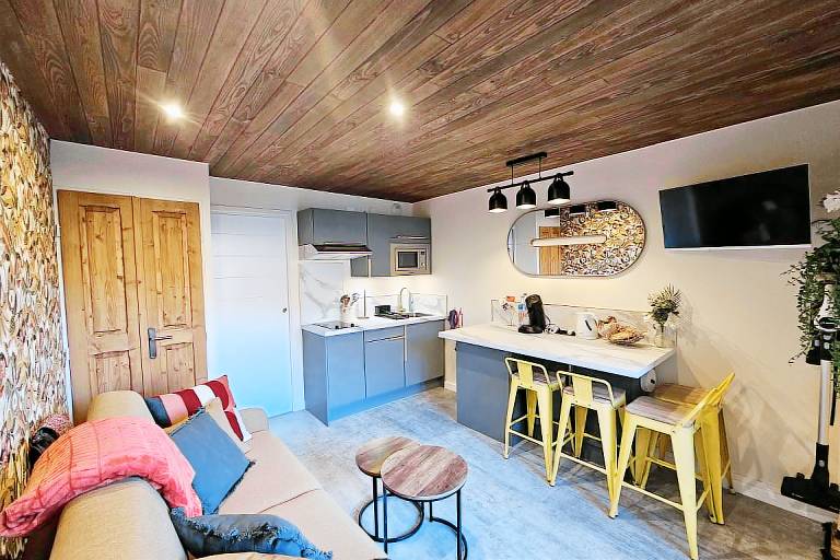 Family-oriented charming studio | Ski nearby | Pets allowed — photo 4