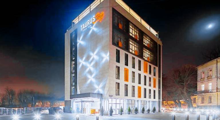 Taurus City Hotel in Lviv