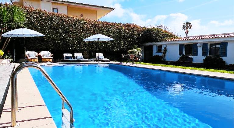 Holiday apartment with pool — photo 3