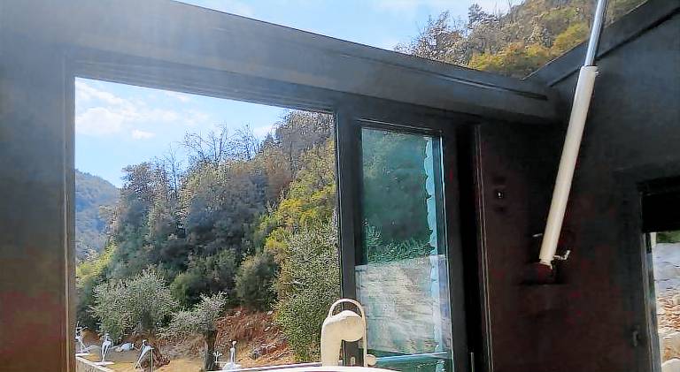 House with jacuzzi, terrace & pool — photo 5