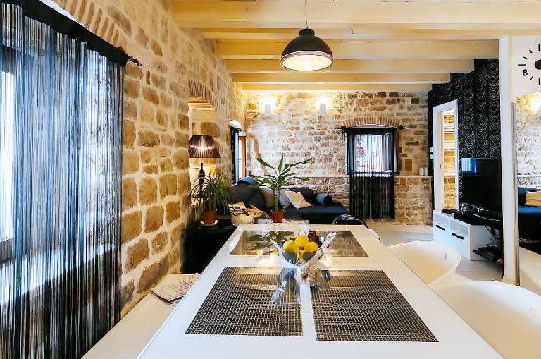 Apartment Capo Old Town- Parking-Restaurant in Okrug