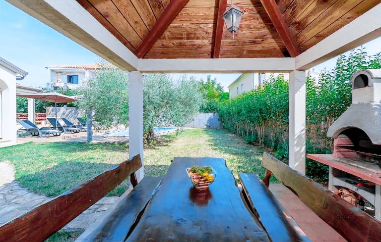 Fully equipped pleasant villa with barbecue, patio & private pool | Dogs allowed — photo 5