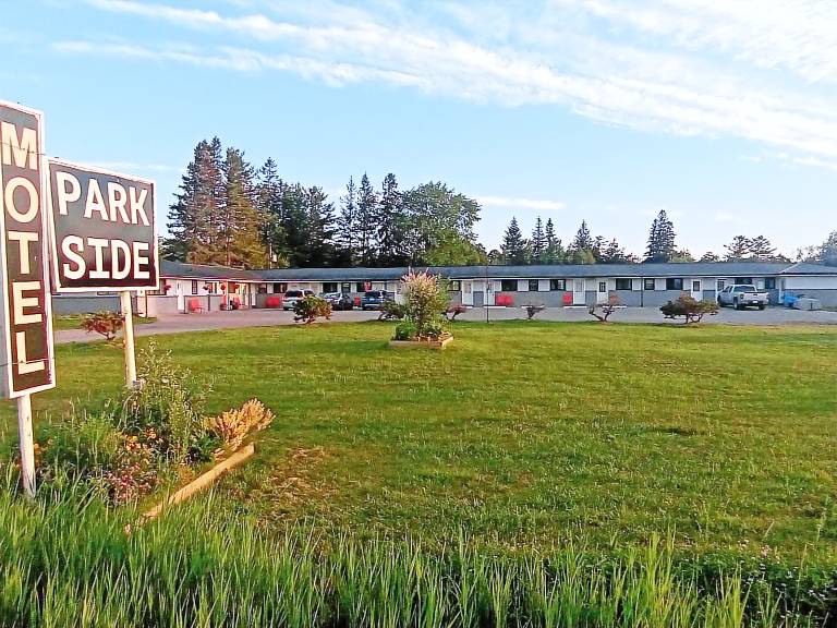 Park Side Motel in Peterborough, ON