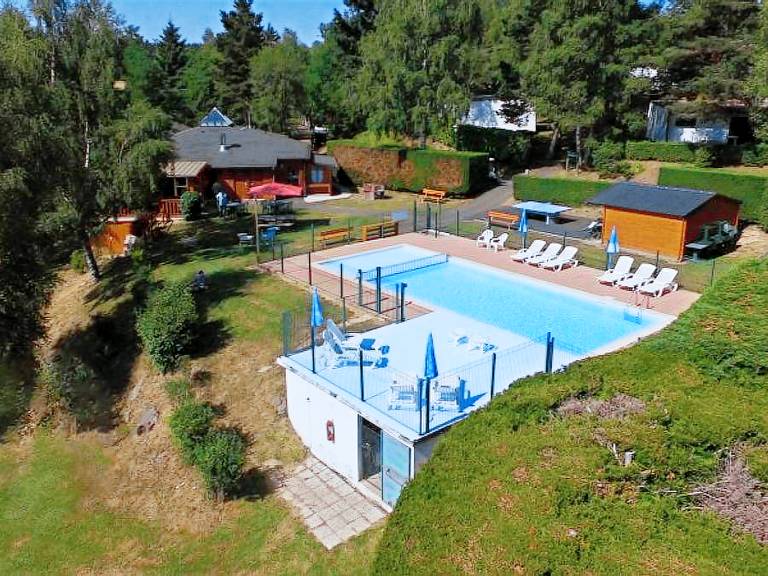 Family-oriented vacation home with heated pool & terrace | Dogs allowed — photo 2
