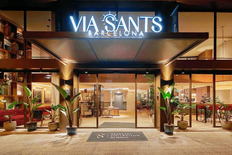 Via Sants Hotel Barcelona, Tapestry Collection by Hilton in San Ramon, CA