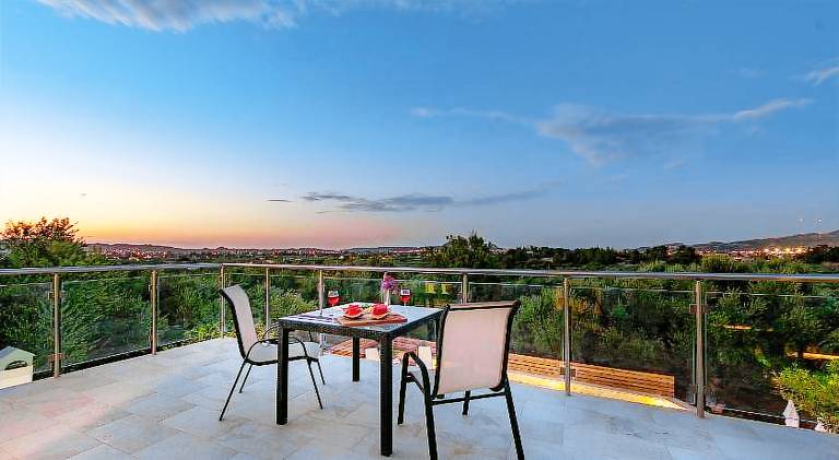 Villa with pool & jacuzzi | Dogs allowed — photo 3