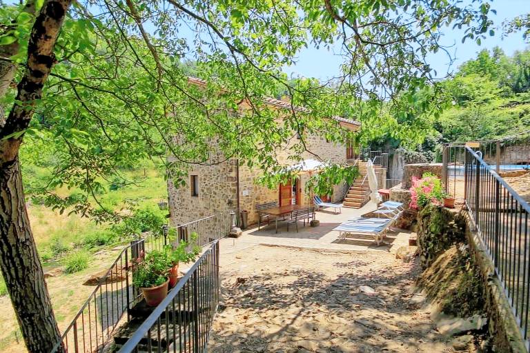 Farm with garden & private pool — photo 5