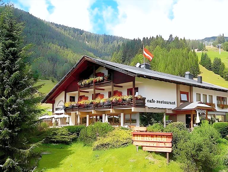 Schi- und Wanderhotel Berghof in Bad Kleinkirchheim