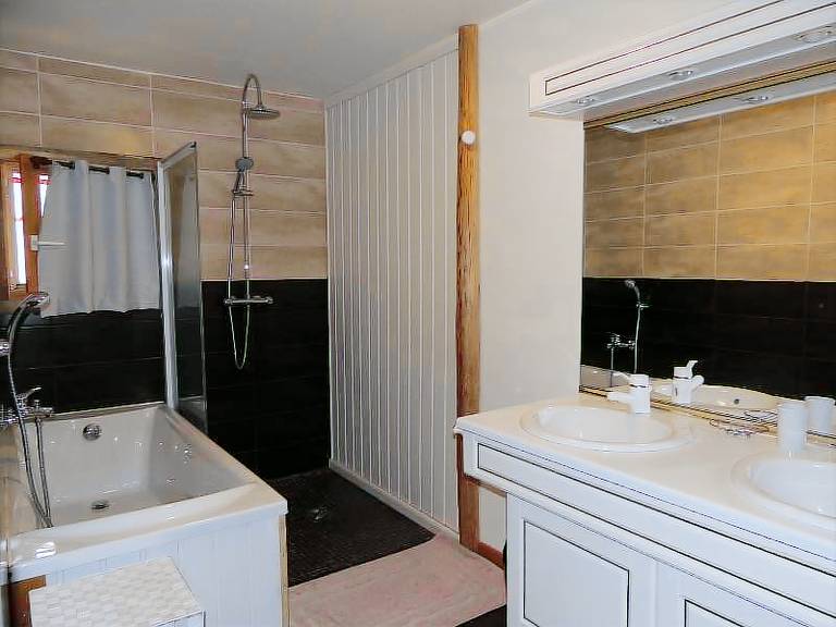 Wonderful gite with grill, terrace & garden | Next to the ski | Pets are welcome — photo 3