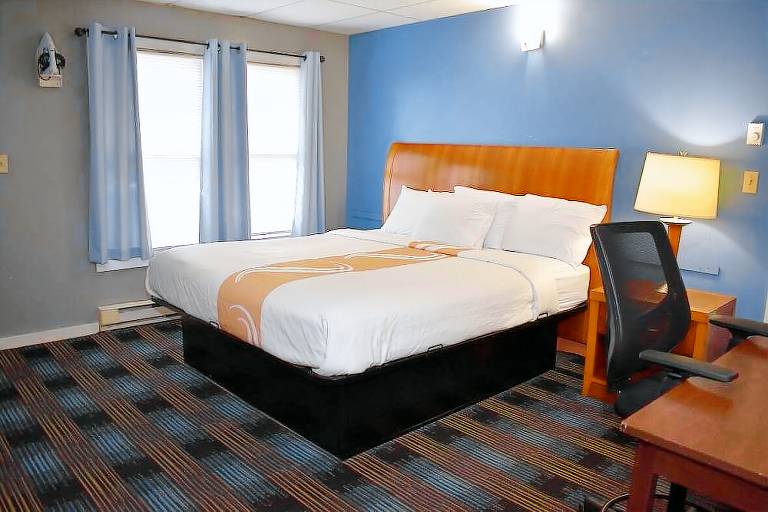Motel  Plymouth