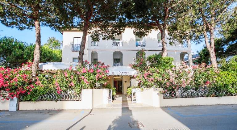 Hotel Dover Rooms & Coffee Adults Friendly in Cervia