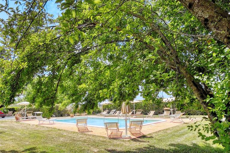 Child-friendly villa with yard, terrace & private pool | Perfect for remote work | Pets allowed — photo 2