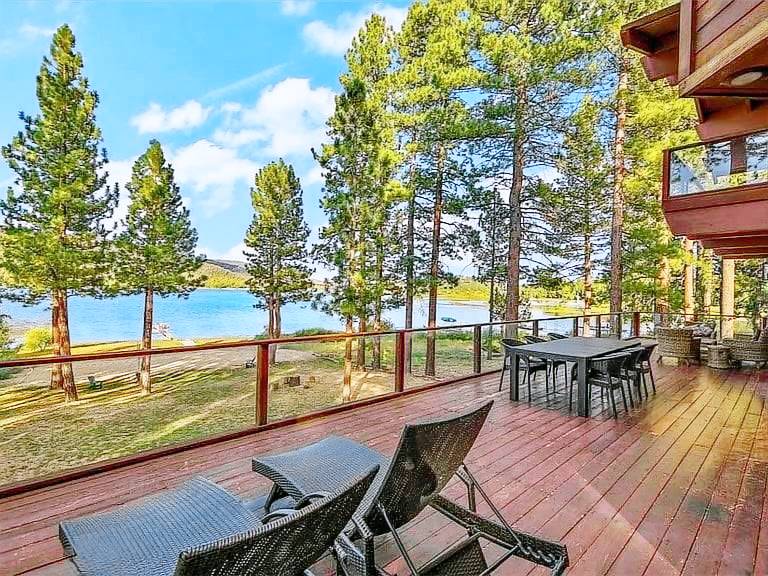 Bear Lake Lodge Lakefront Incredible Lake House Chalet — photo 4