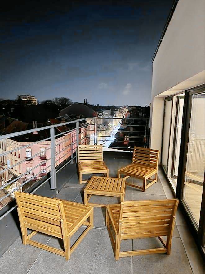 Rental apartment with patio — photo 3