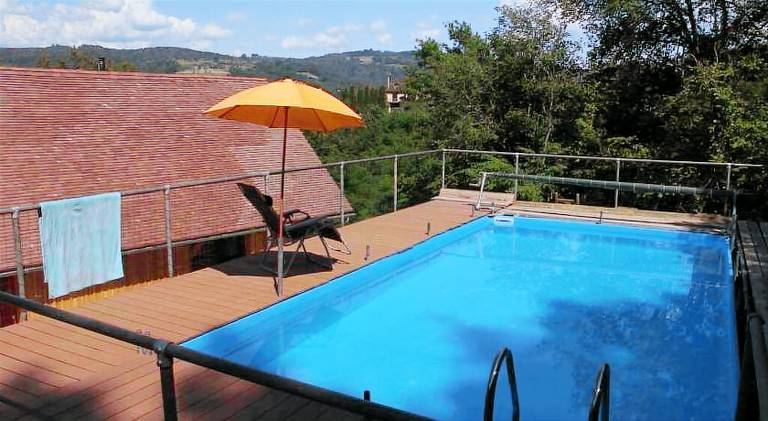 Nice chalet with pool | Pets allowed — photo 3