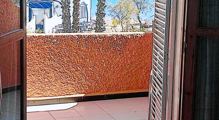 Beautiful apartment with pool | Close to the beach | Pets allowed in Playas