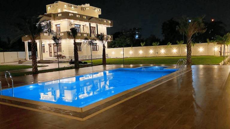 Farm with garden, private pool & patio | Water view — photo 4