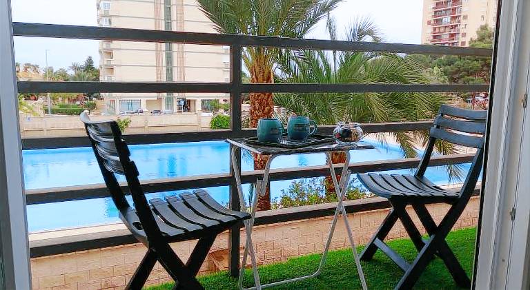 Apartment with pool in Roquetas de Mar